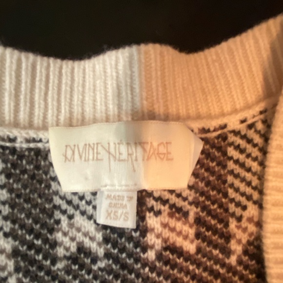 Divine Heritage Belted Sweater - Picture 2 of 3